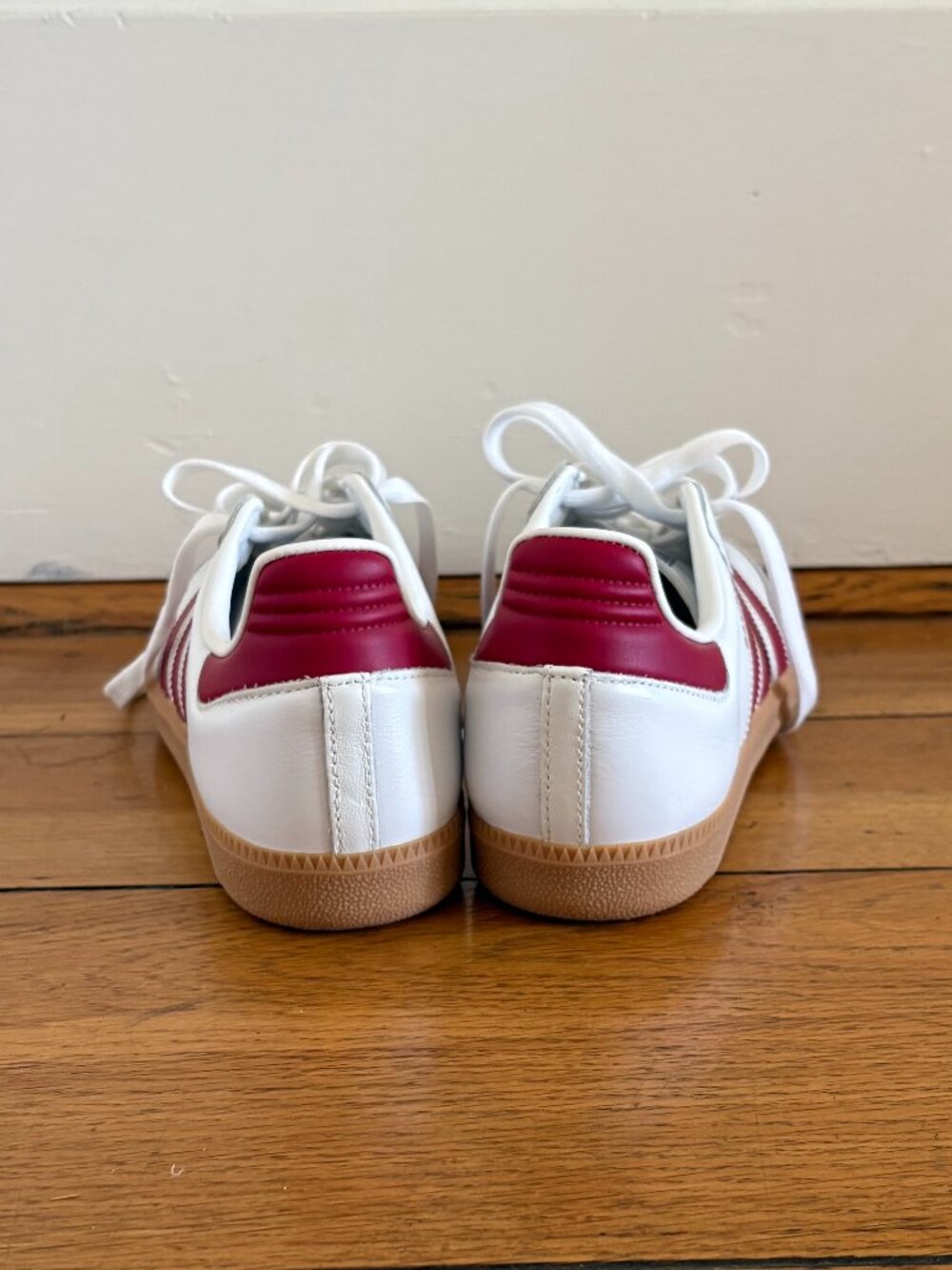 Samba OG Mens Lifestyle Shoes (White/Burgundy/Gum) | Size 9.5 | BRAND NEW!! - Picture 5 of 5